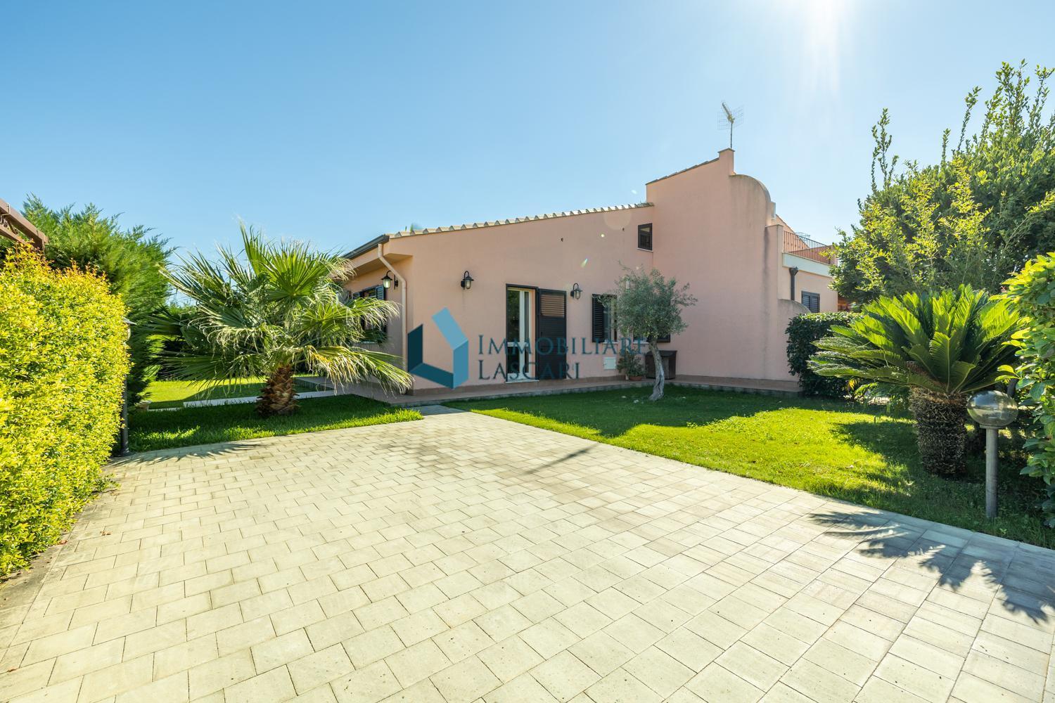 Villa Limuti Con Piscina Condominiale Кампофеличе-ди-Роччелла Экстерьер фото